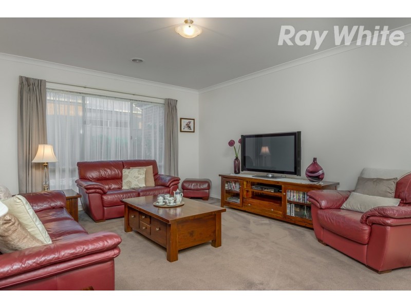 4 Graffs Avenue, Doreen VIC 3754