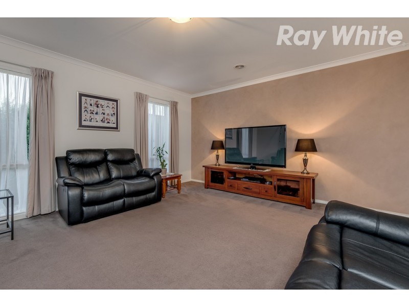 4 Graffs Avenue, Doreen VIC 3754