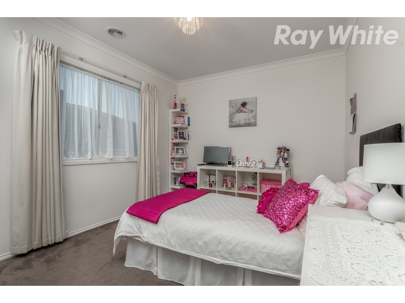 4 Graffs Avenue, Doreen VIC 3754