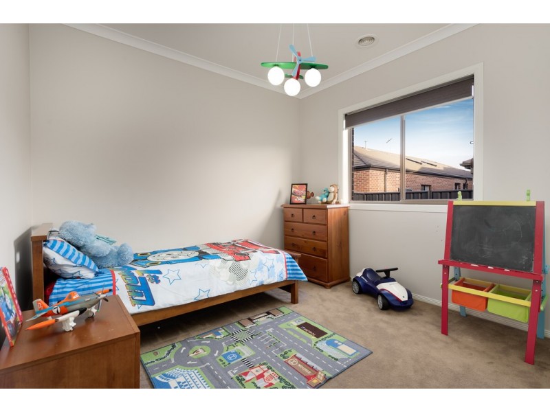 14 St Leonard Drive, South Morang VIC 3752