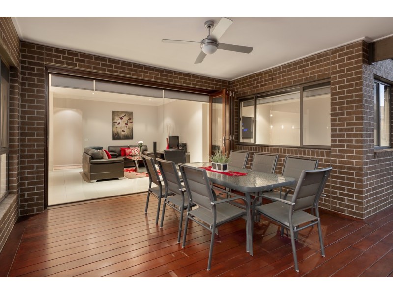 14 St Leonard Drive, South Morang VIC 3752