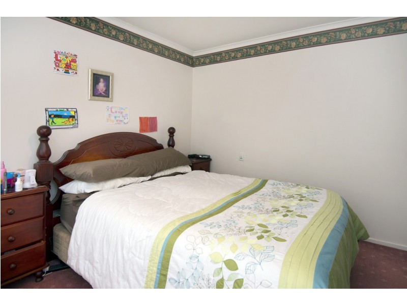 1 Dumfries Court, Glen Waverley VIC 3150