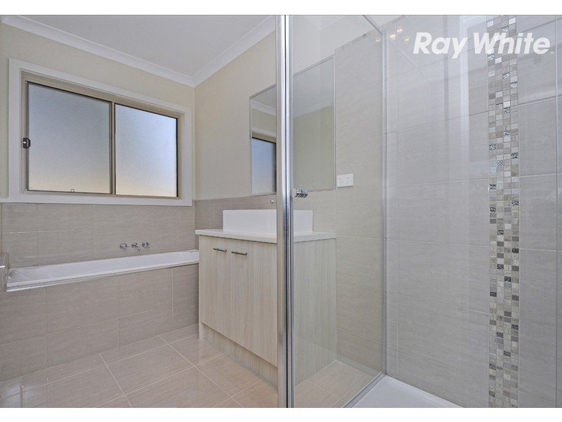 57 Dalray Crescent, Kurunjang VIC 3337