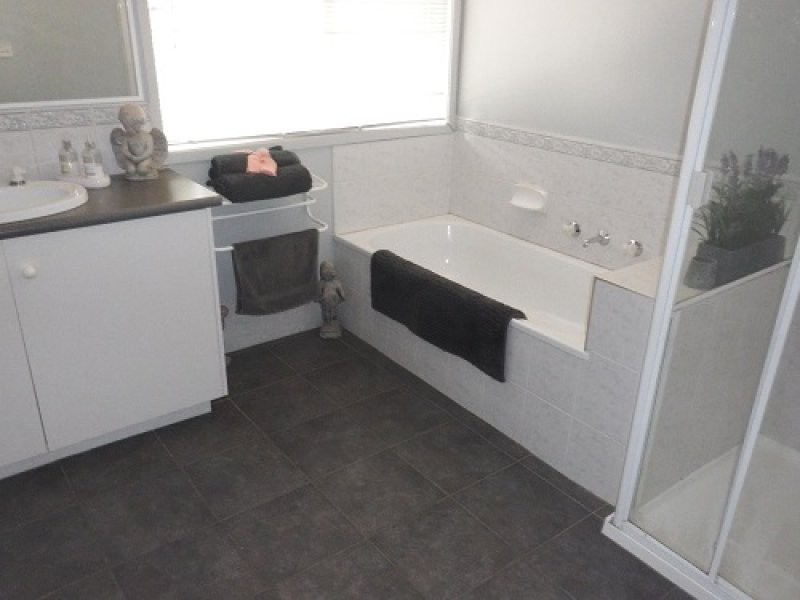 7 Garry Court, South Morang VIC 3752