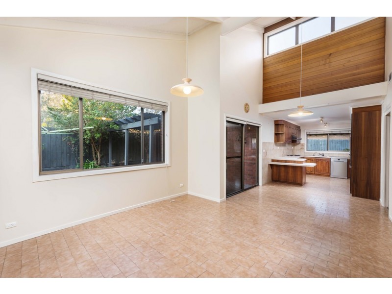 10 Doubell Court, Mill Park VIC 3082