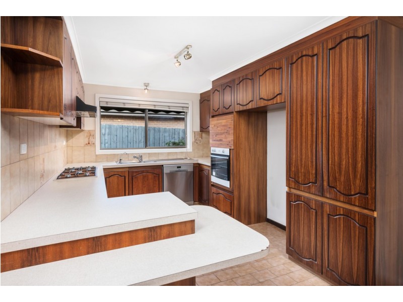 10 Doubell Court, Mill Park VIC 3082