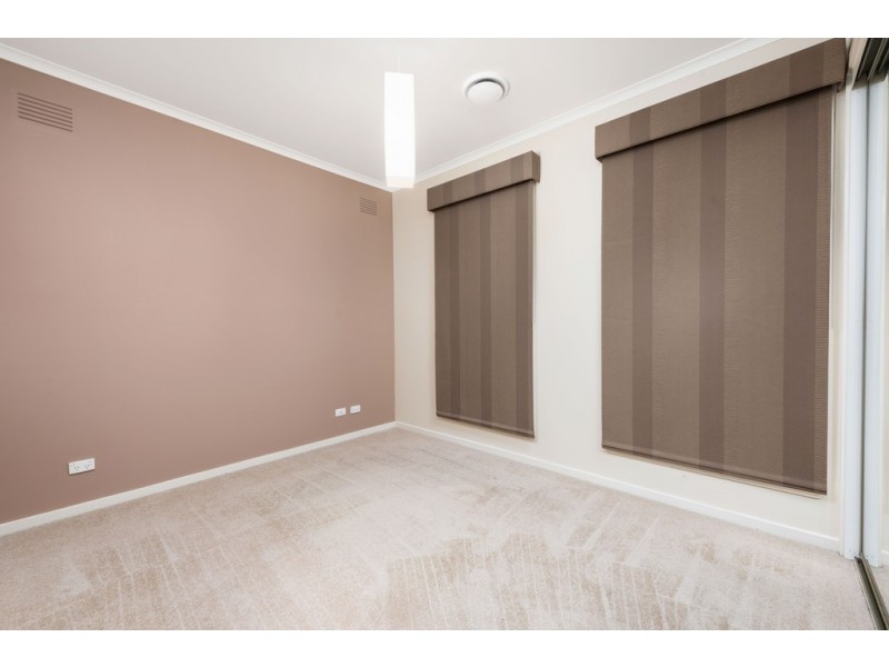 10 Doubell Court, Mill Park VIC 3082