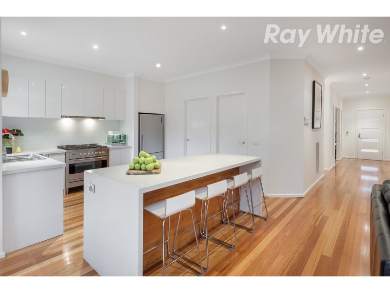 12 Hawkstowe Parade, South Morang VIC 3752