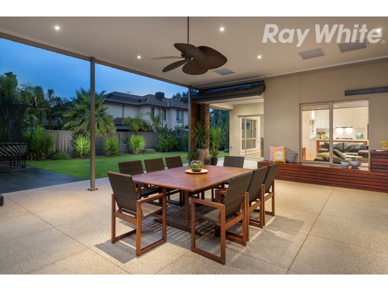 12 Hawkstowe Parade, South Morang VIC 3752