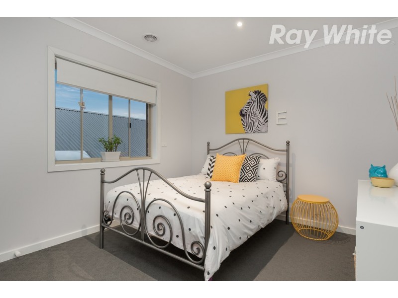 12 Hawkstowe Parade, South Morang VIC 3752