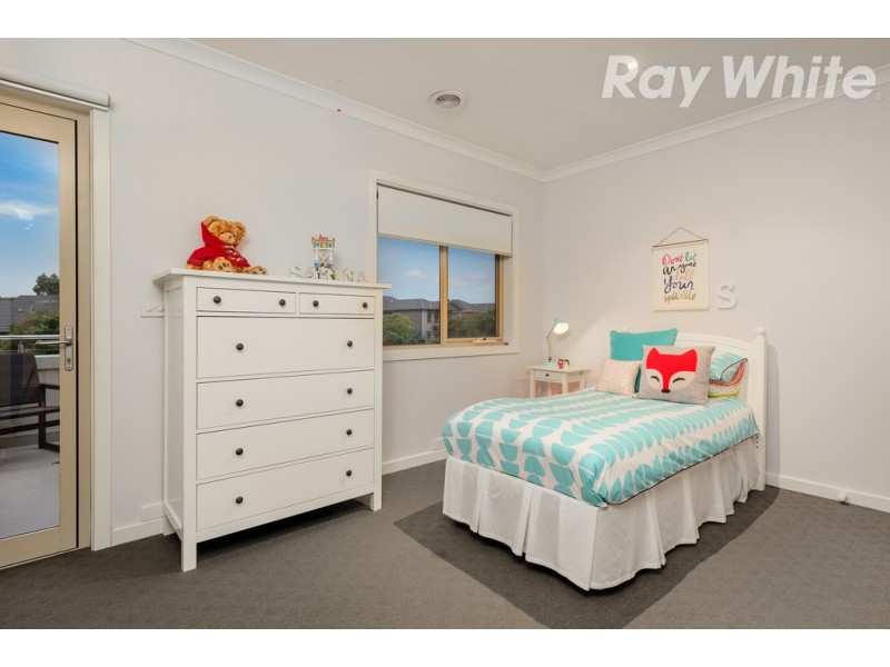 12 Hawkstowe Parade, South Morang VIC 3752