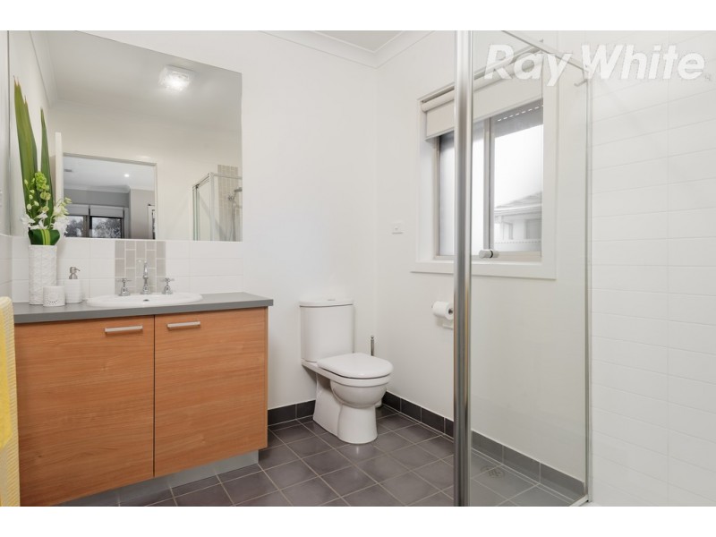 12 Hawkstowe Parade, South Morang VIC 3752