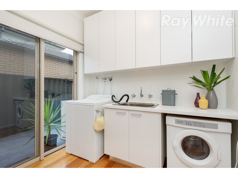 12 Hawkstowe Parade, South Morang VIC 3752