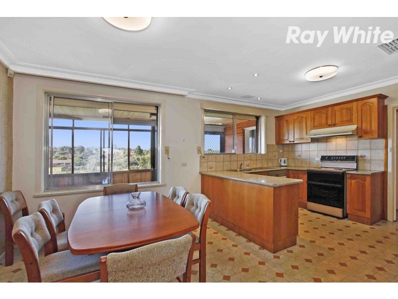 102 The Fairway, Kingsbury VIC 3083