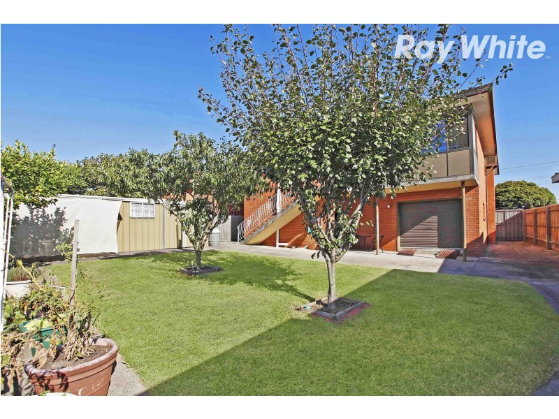 102 The Fairway, Kingsbury VIC 3083