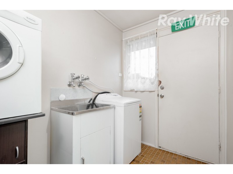 4 Athol Avenue, Bundoora VIC 3083