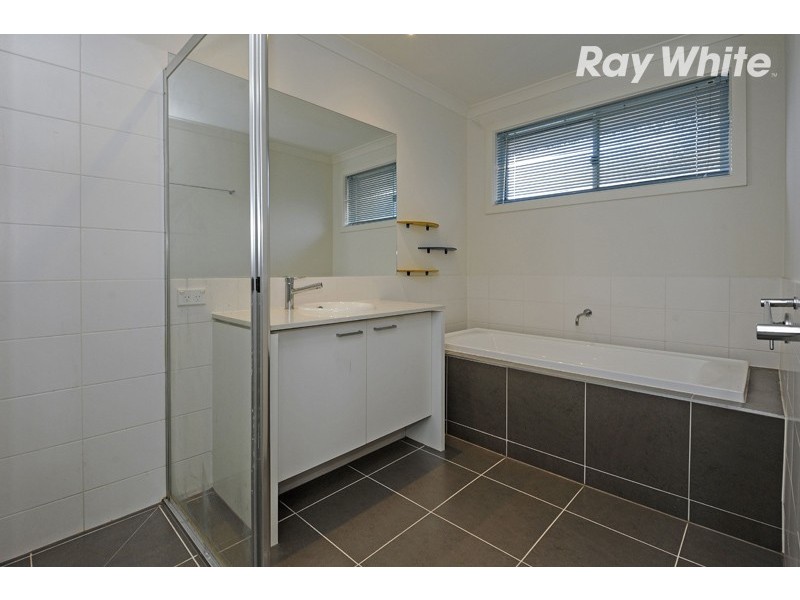 33 Bacchus Drive, Epping VIC 3076