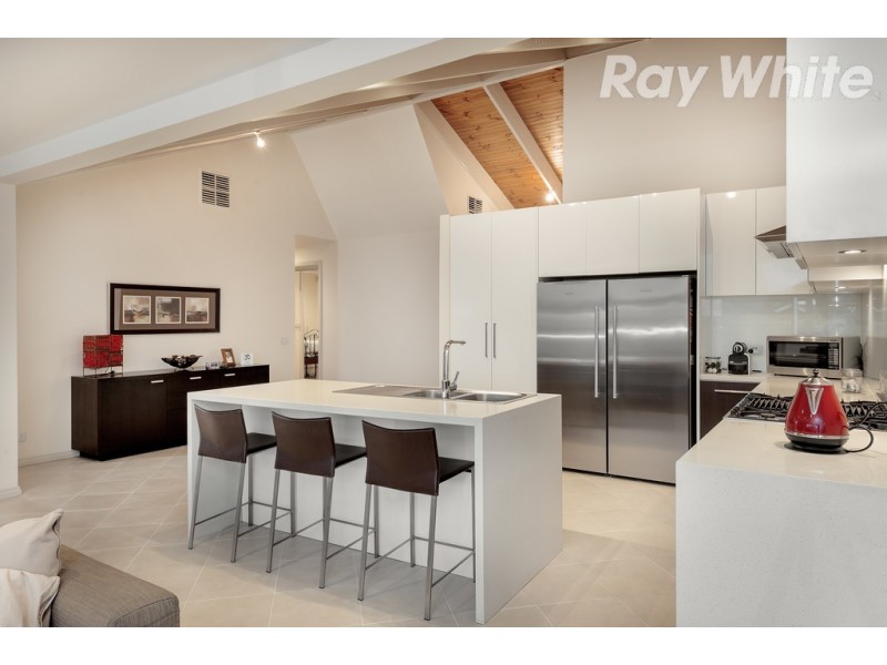 5 Bachli Close, Mill Park VIC 3082