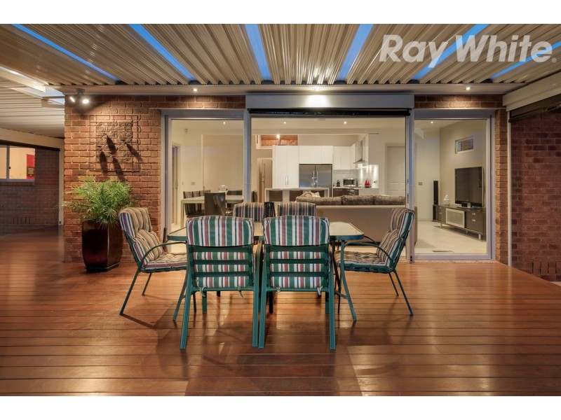 5 Bachli Close, Mill Park VIC 3082