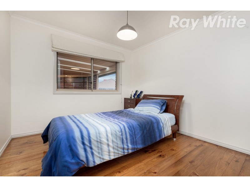 5 Bachli Close, Mill Park VIC 3082