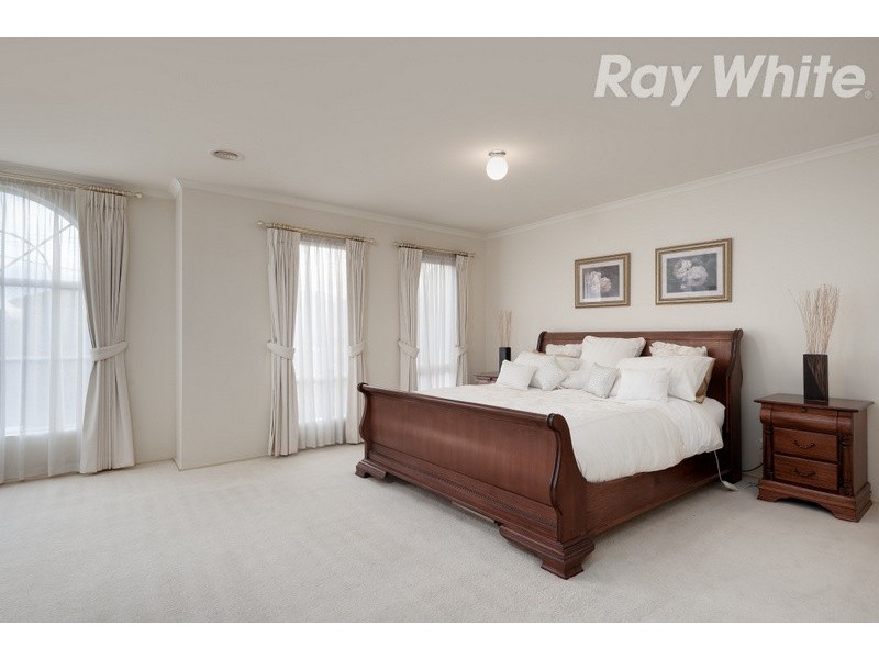 33 Hutchins Circuit, Bundoora VIC 3083