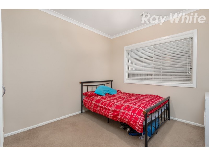 10 Saintly Drive, South Morang VIC 3752