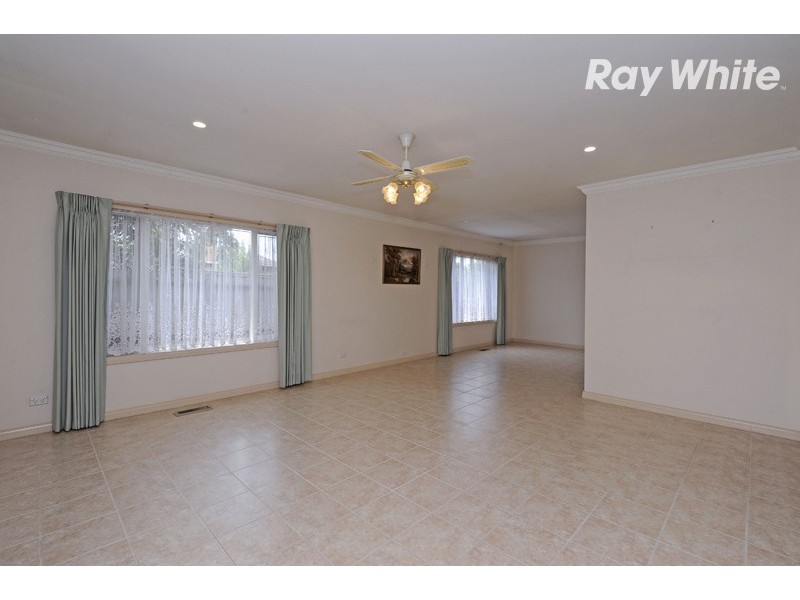 23 Flag Street, Kingsbury VIC 3083