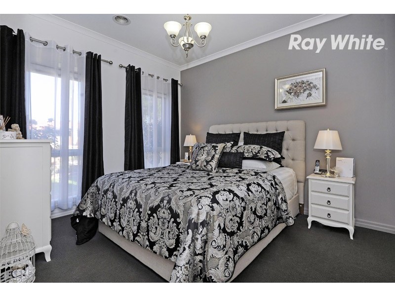 48a Stonehaven Drive, Thomastown VIC 3074