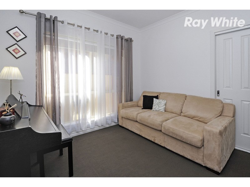 48a Stonehaven Drive, Thomastown VIC 3074