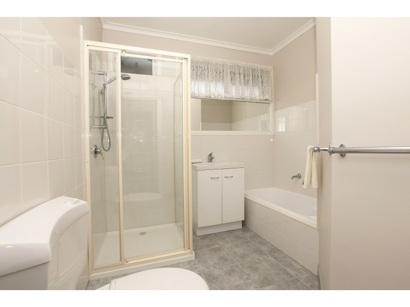 31 Bunker Avenue, Kingsbury VIC 3083