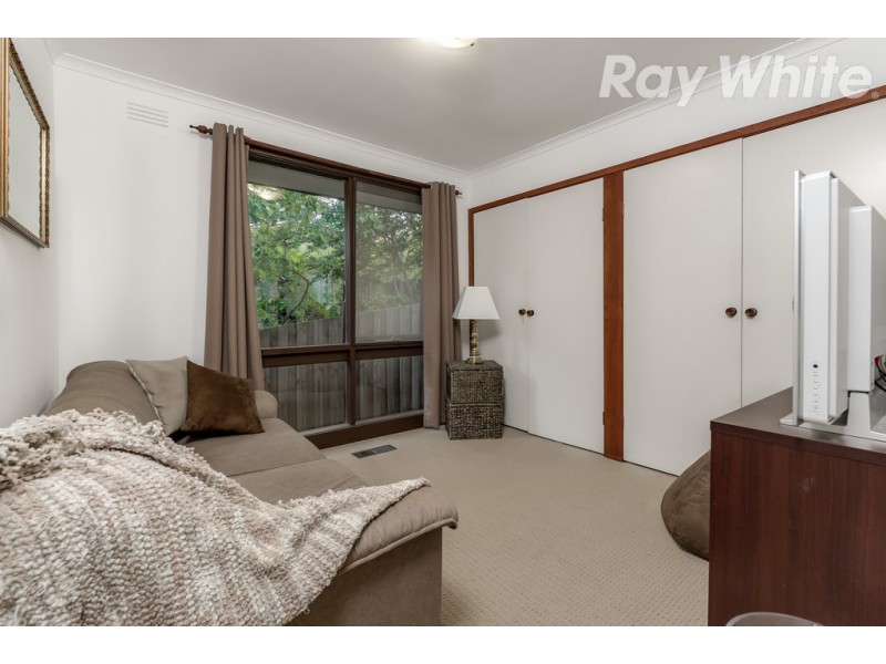 19 Michelle Avenue, Watsonia North VIC 3087