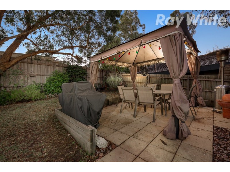 19 Michelle Avenue, Watsonia North VIC 3087