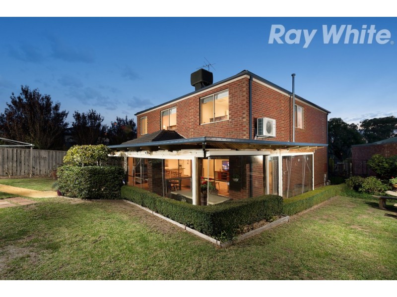 27 Tennyson Circuit, Mill Park VIC 3082