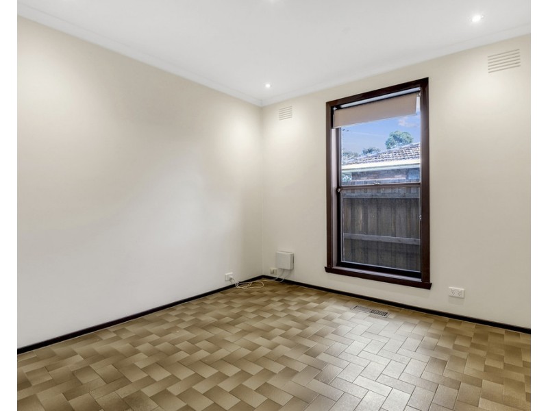 9 Coventry Crescent, Mill Park VIC 3082