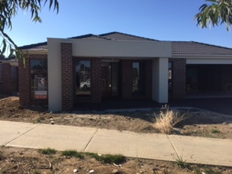 1 Dunraven Crescent, Doreen VIC 3754