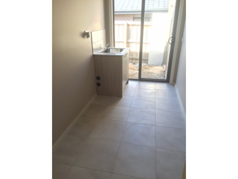 1 Dunraven Crescent, Doreen VIC 3754