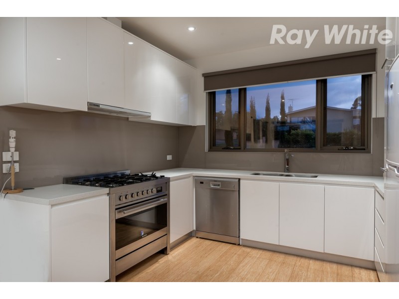 2/1 Olympic Street, Bundoora VIC 3083