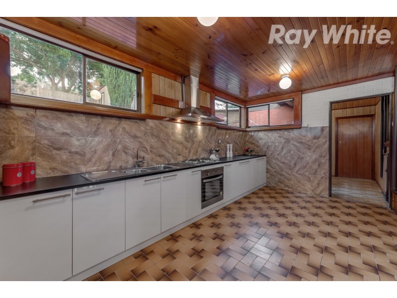 26 Keats Avenue, Kingsbury VIC 3083