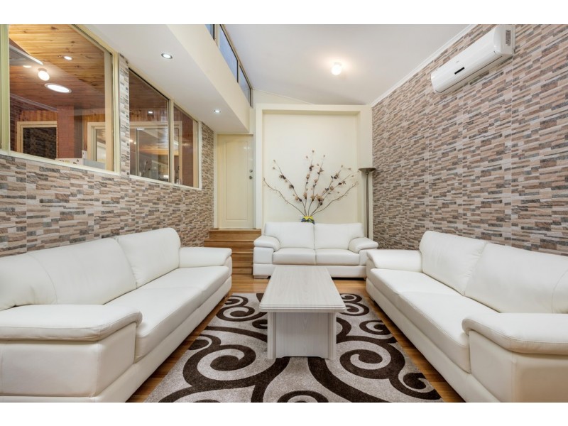 5 Wildfire Court, Mill Park VIC 3082