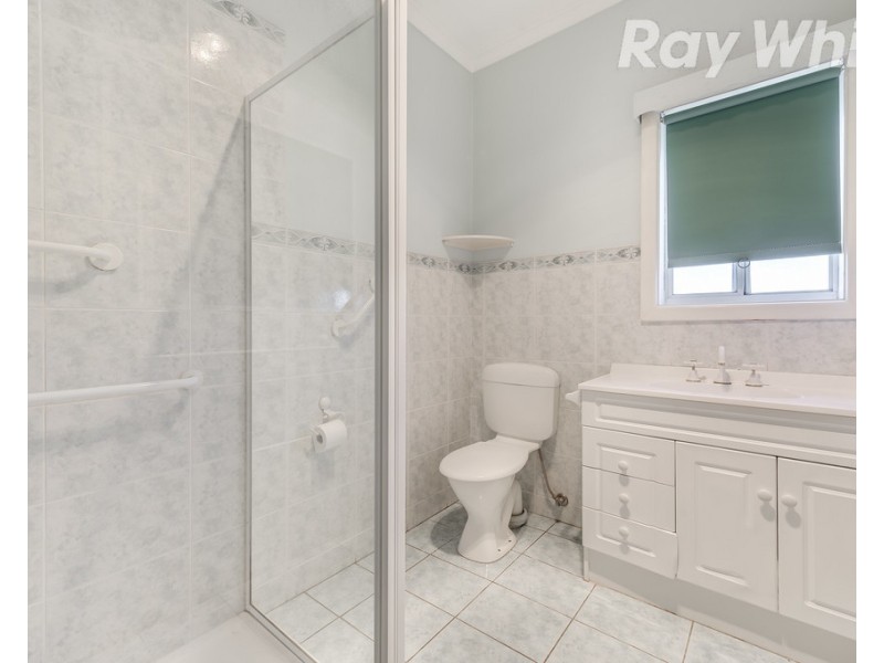 25 Keats Avenue, Kingsbury VIC 3083