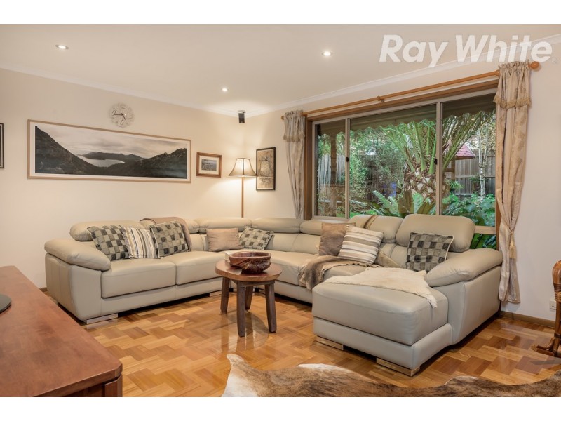 96 Edmund Rice Parade, Watsonia VIC 3087