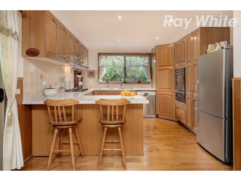 96 Edmund Rice Parade, Watsonia VIC 3087