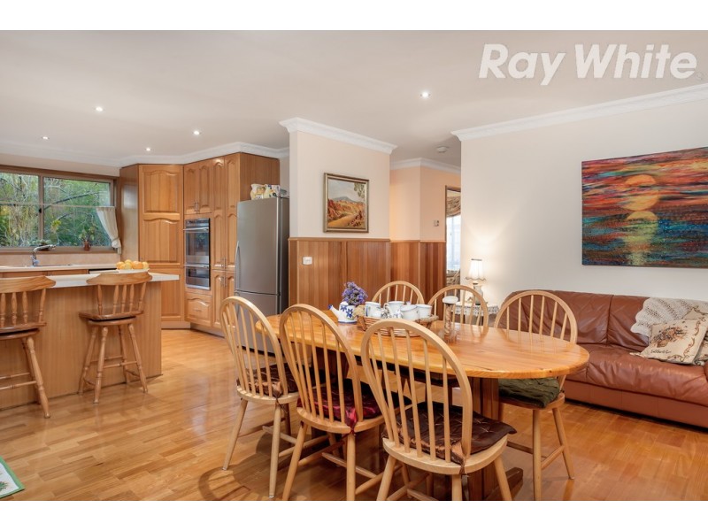 96 Edmund Rice Parade, Watsonia VIC 3087