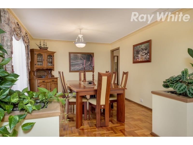 96 Edmund Rice Parade, Watsonia VIC 3087