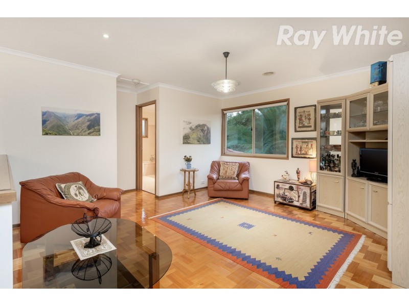 96 Edmund Rice Parade, Watsonia VIC 3087