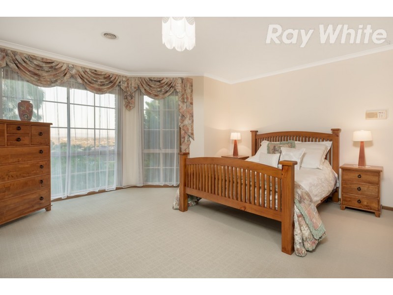 96 Edmund Rice Parade, Watsonia VIC 3087