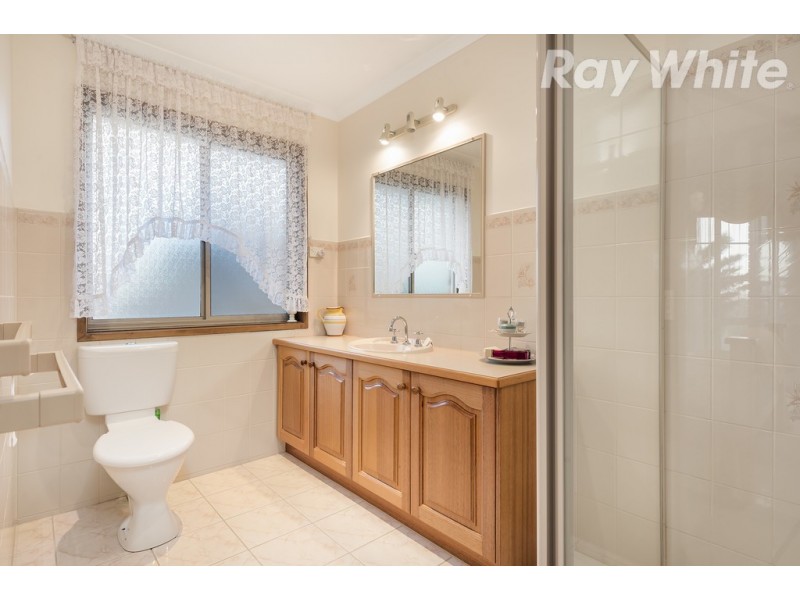 96 Edmund Rice Parade, Watsonia VIC 3087