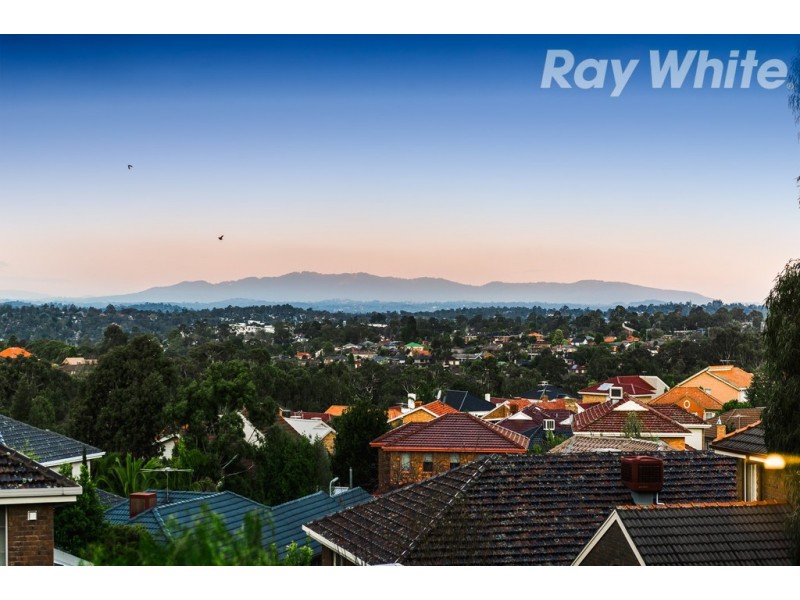 96 Edmund Rice Parade, Watsonia VIC 3087