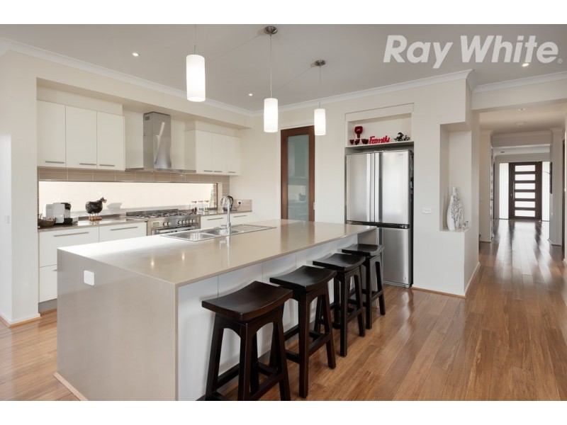 2 Barrett Place, Doreen VIC 3754