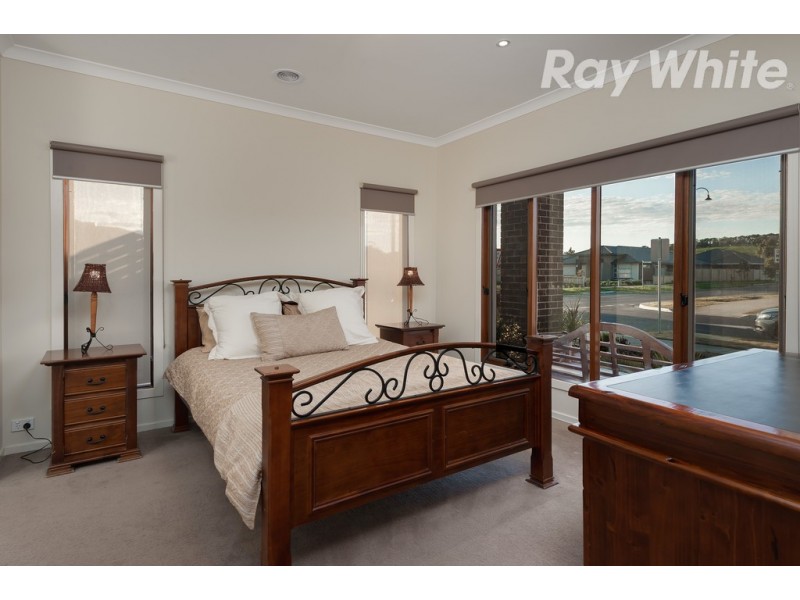 2 Barrett Place, Doreen VIC 3754